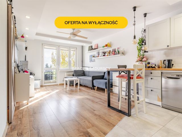 Mieszkanie 2-pokojowe Kraków Mistrzejowice, os. Tysiąclecia. Zdjęcie 1