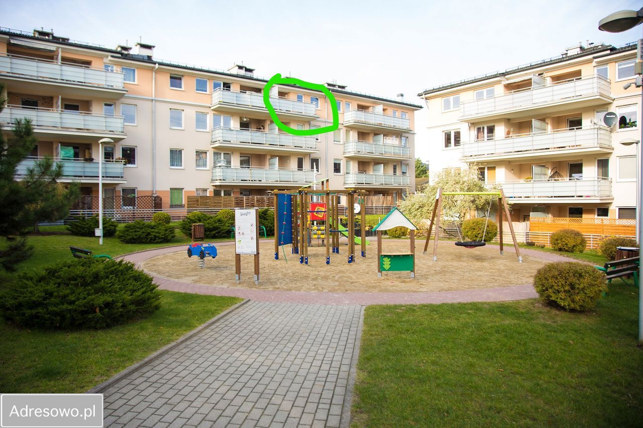 Mieszkanie 3-pokojowe Gdynia Mały Kack, ul. Leśna. Zdjęcie 1