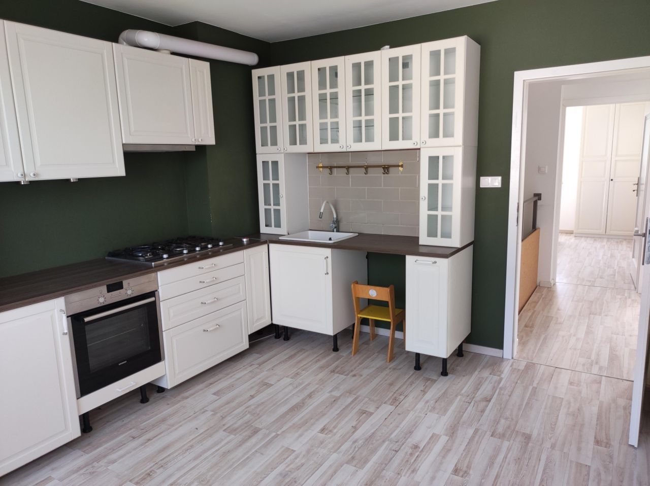 Lokal Iwiny, ul. św. Judy Tadeusza. Zdjęcie 11