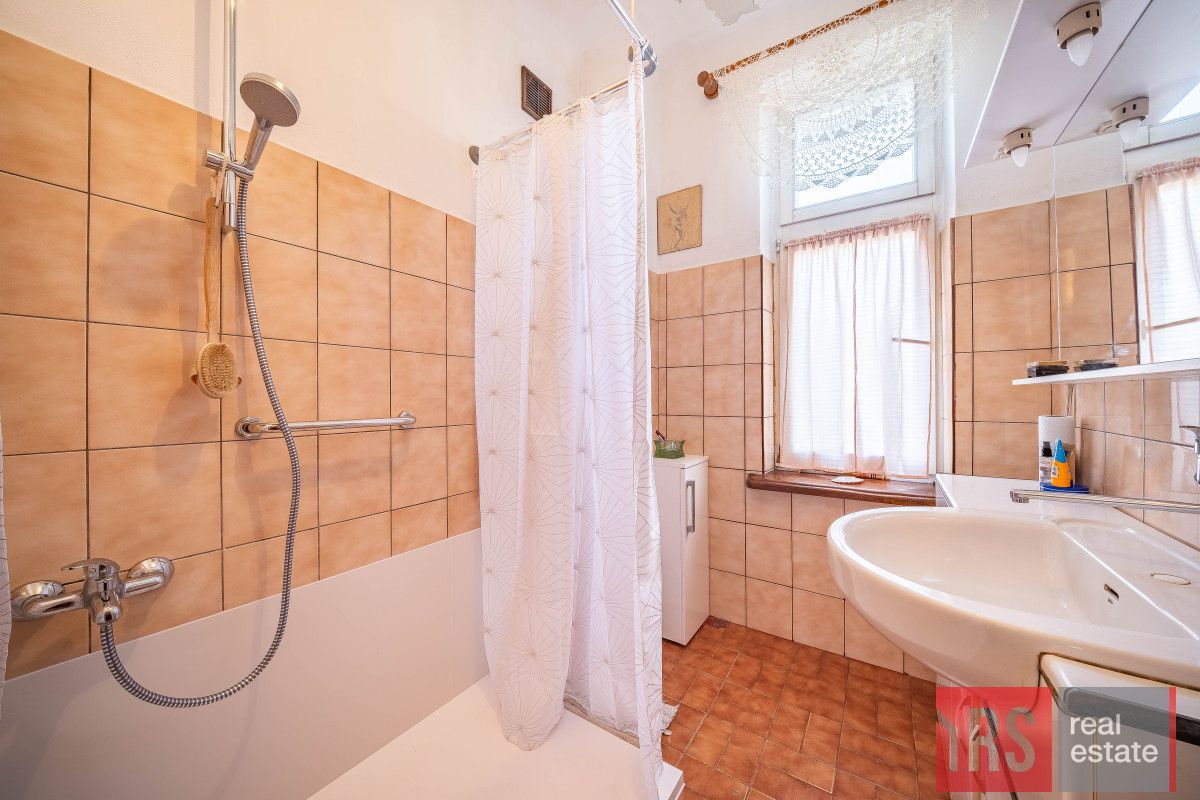 bliźniak, 12 pokoi Warszawa Włochy, ul. ks. Juliana Chrościckiego. Zdjęcie 8