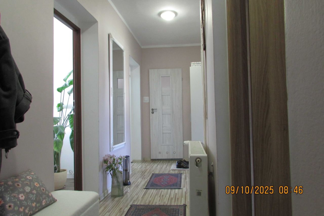 Mieszkanie 3-pokojowe Świtały. Zdjęcie 2