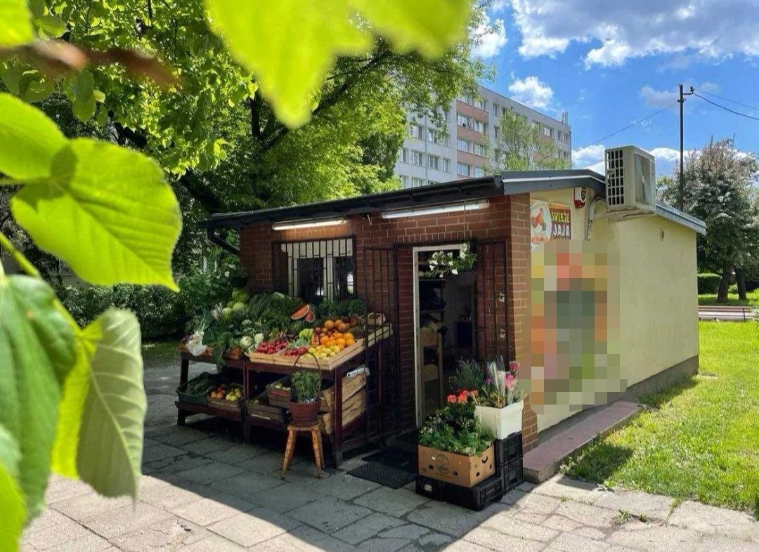 Äripind, 12 m²