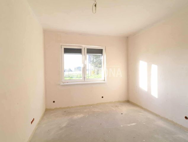 bliźniak, 4 pokoje Kamień Duży. Zdjęcie 10