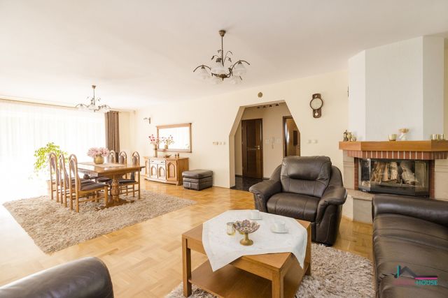 dom wolnostojący, 5 pokoi Józefów, ul. Jachowicza. Zdjęcie 11