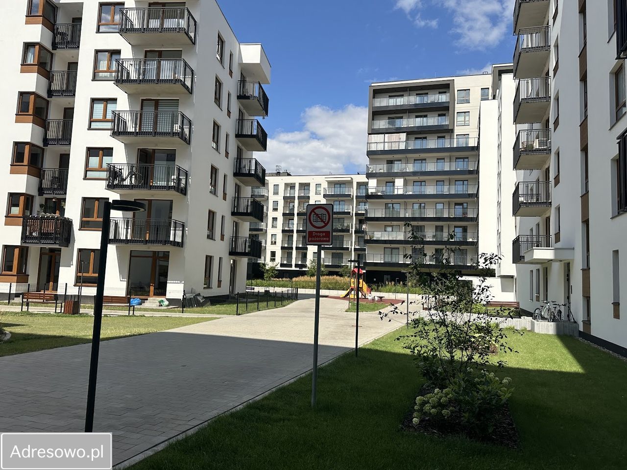 Mieszkanie 2-pokojowe Warszawa Włochy, al. Krakowska. Zdjęcie 3