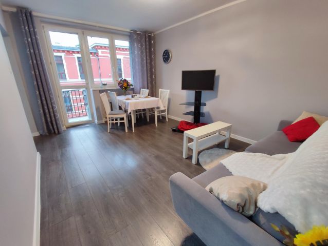 Mieszkanie 2-pokojowe Gliwice Szobiszowice, ul. Hutnicza. Zdjęcie 1