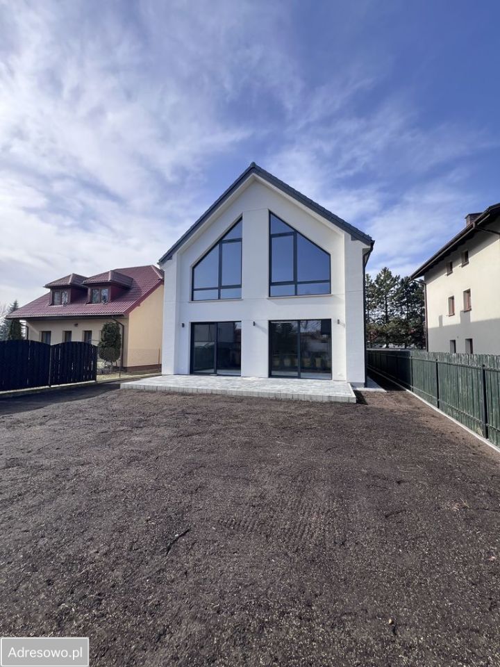 dom wolnostojący, 4 pokoje Sulejówek. Zdjęcie 9