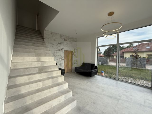 Lokal Warszawa, ul. Kobiałka. Zdjęcie 22