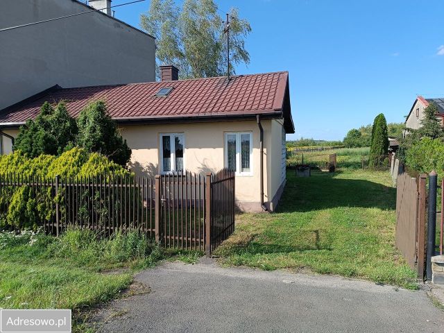 dom wolnostojący, 2 pokoje Kutno, ul. Krośniewicka. Zdjęcie 1