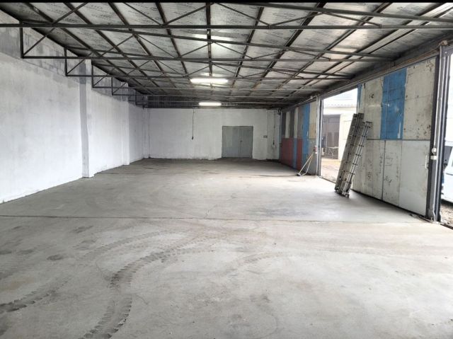 Hala/magazyn Skiereszewo. Zdjęcie 1