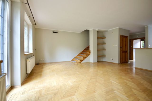 dom szeregowy, 5 pokoi Warszawa Mokotów, ul. Pod Kopcem. Zdjęcie 2