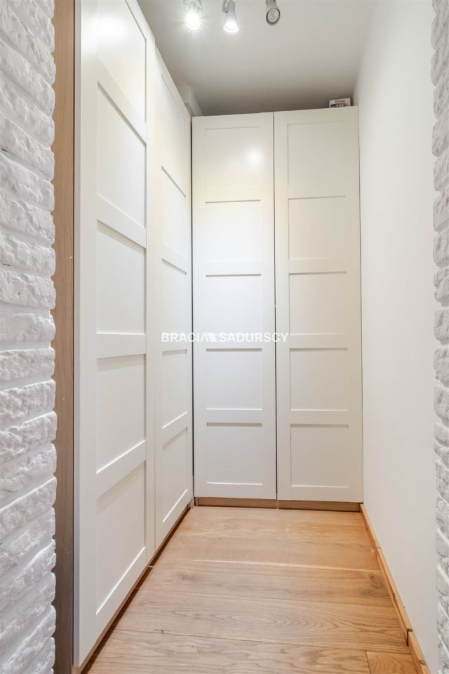 Mieszkanie 4-pokojowe Kraków, ul. Żabiniec. Zdjęcie 21