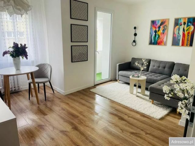 Mieszkanie 3-pokojowe Lubin Centrum, ul. Adama Mickiewicza. Zdjęcie 1