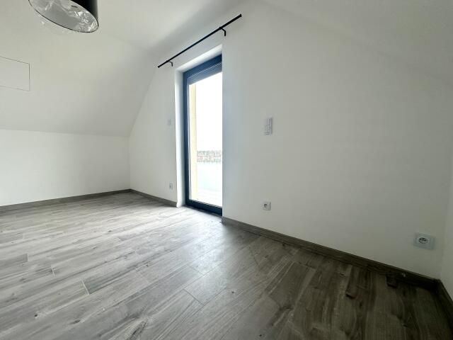 dom wolnostojący, 4 pokoje Spalona. Zdjęcie 12