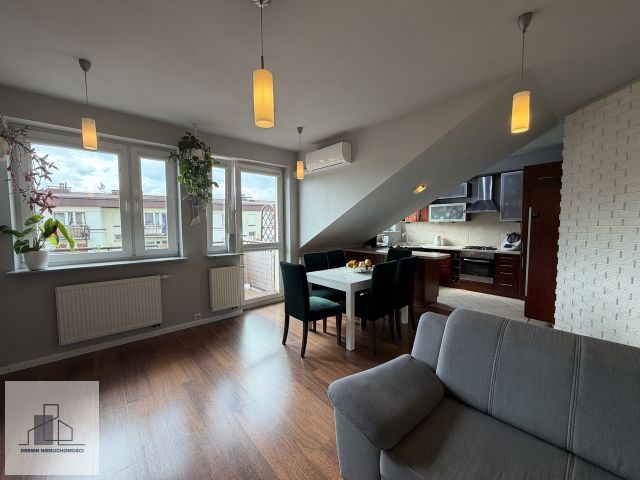 Mieszkanie 3-pokojowe Warszawa Grodzisk, ul. Skarbka z Gór. Zdjęcie 2