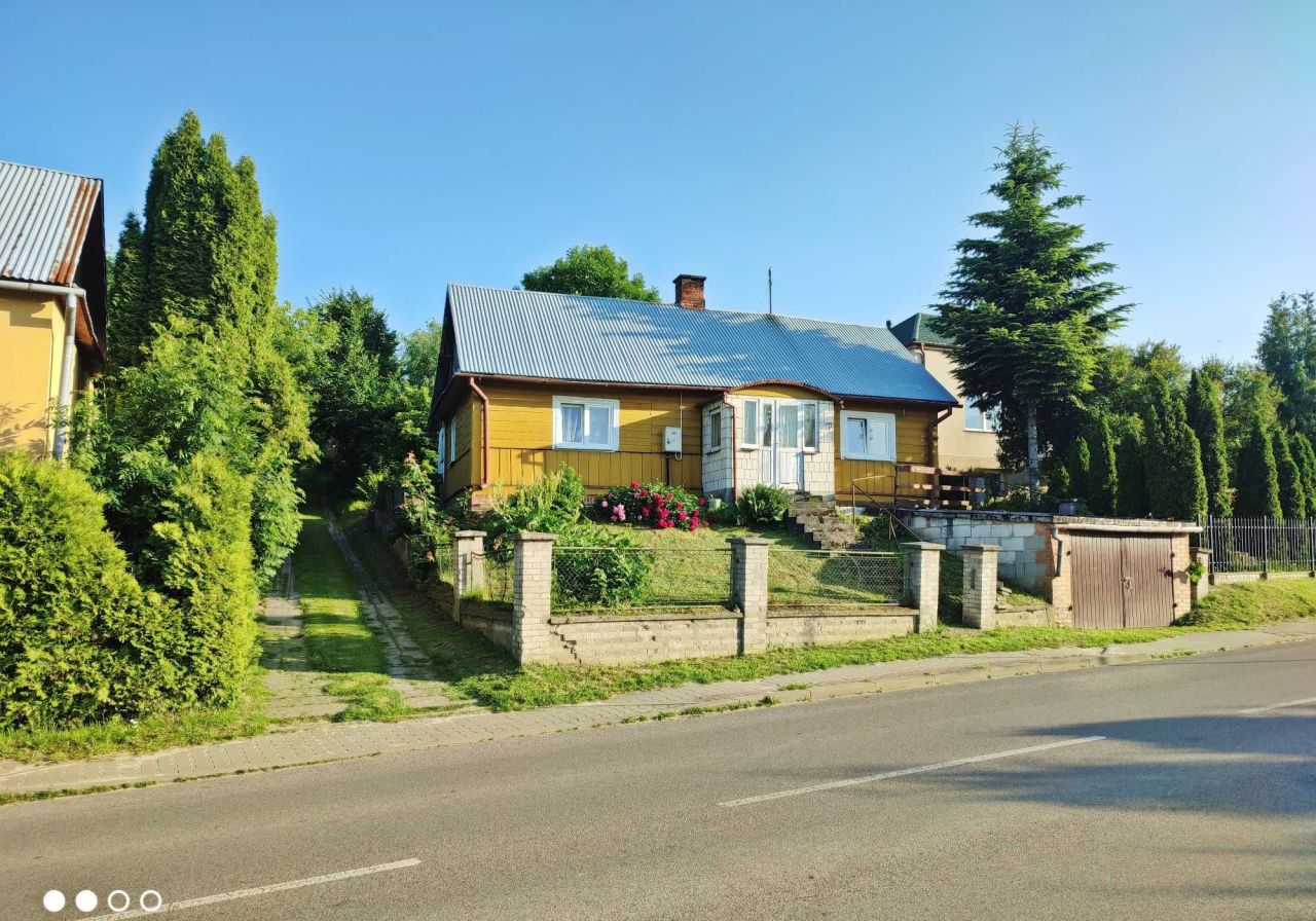 dom wolnostojący, 3 pokoje Komarów-Osada, ul. 3 Maja