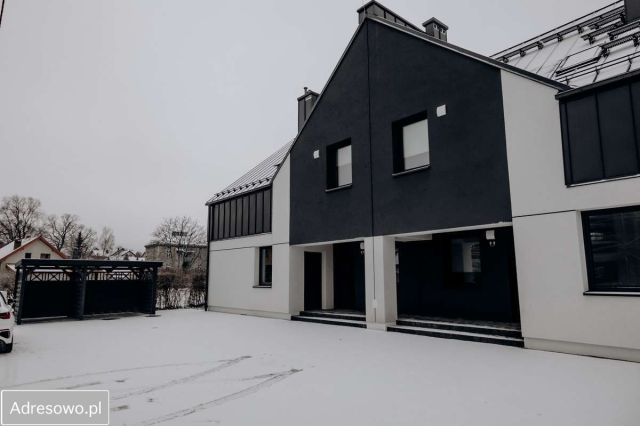 Mieszkanie 3-pokojowe Tarnów, ul. Okrężna. Zdjęcie 1