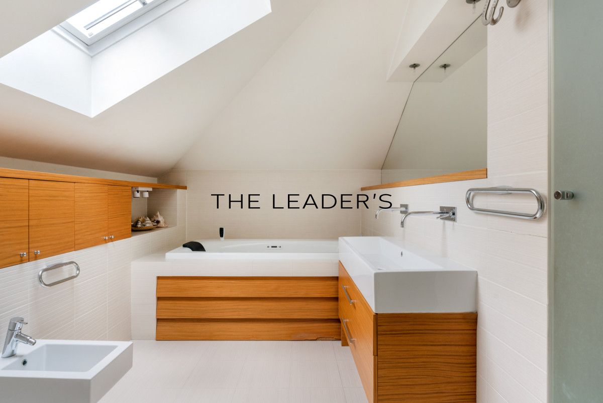 dom wolnostojący, 7 pokoi Chyliczki. Zdjęcie 14