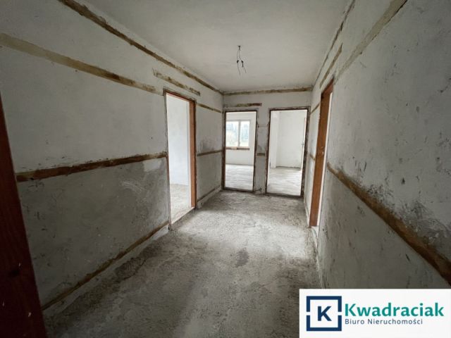 dom wolnostojący, 10 pokoi Moderówka. Zdjęcie 3