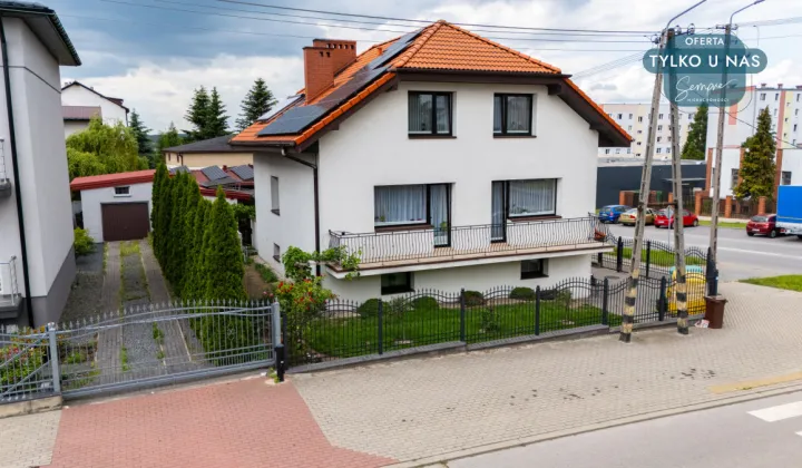 dom wolnostojący, 6 pokoi Brzeziny, ul. Różana