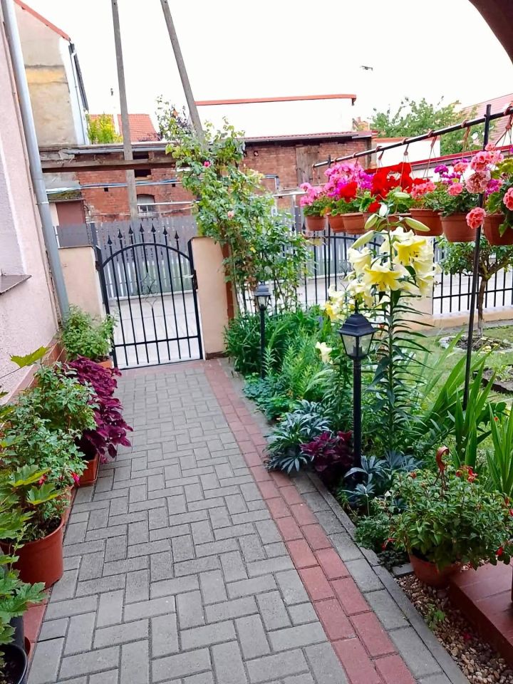 dom wolnostojący, 5 pokoi Czernina, rynek Rynek. Zdjęcie 18