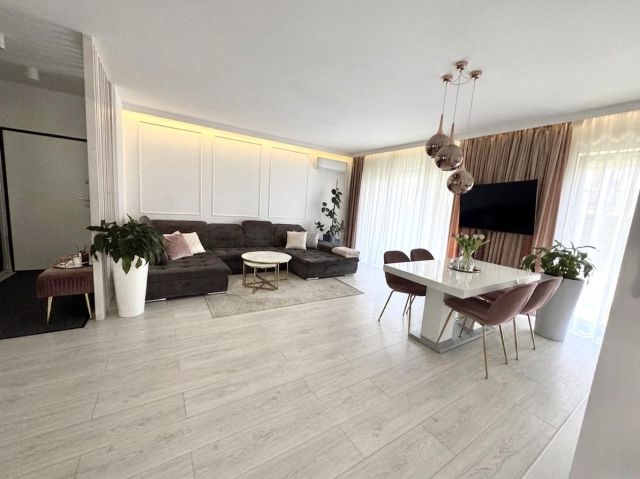 Mieszkanie 3-pokojowe Łódź Bałuty, ul. Antoniego Mackiewicza. Zdjęcie 1