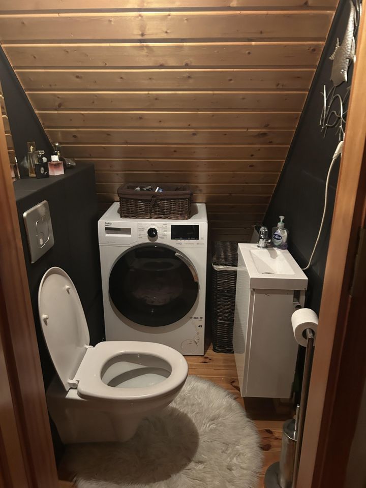 dom wolnostojący, 5 pokoi Brenna Bukowa, ul. Armii Krajowej. Zdjęcie 8