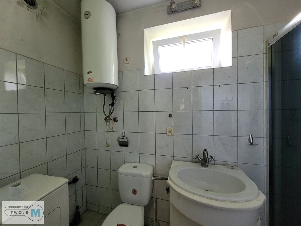 dom wolnostojący, 2 pokoje Działoszyce. Zdjęcie 9