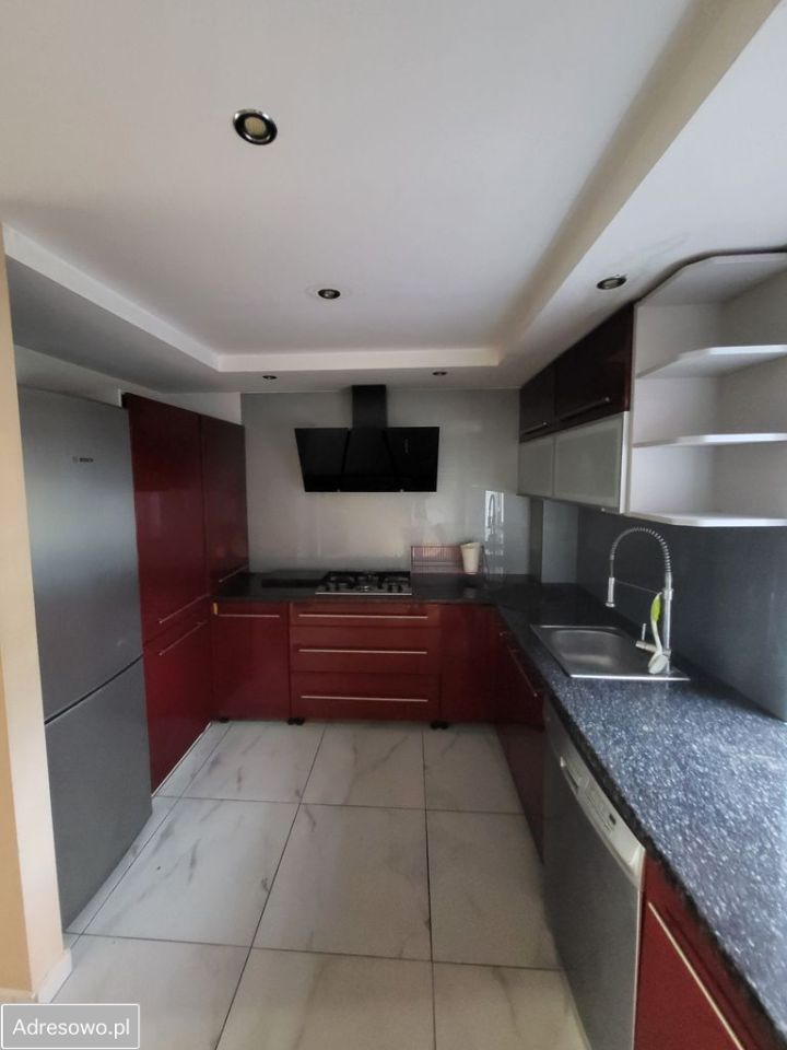 dom wolnostojący, 11 pokoi Rejowiec. Zdjęcie 3