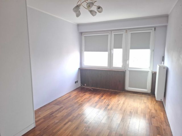 Mieszkanie 3-pokojowe Warszawa Ursus. Zdjęcie 1