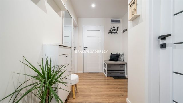 Mieszkanie 3-pokojowe Kraków Mistrzejowice, os. Piastów. Zdjęcie 15