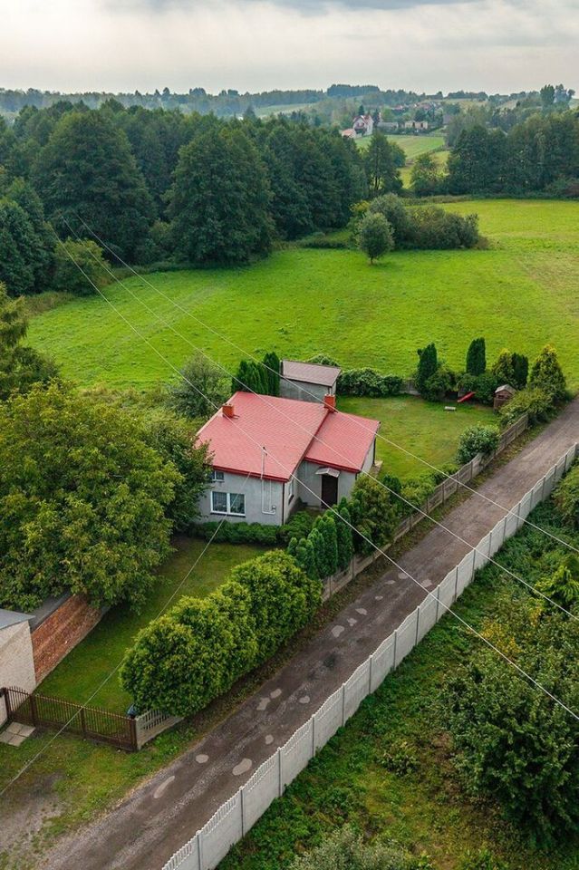 dom wolnostojący, 3 pokoje Brzeziny. Zdjęcie 2