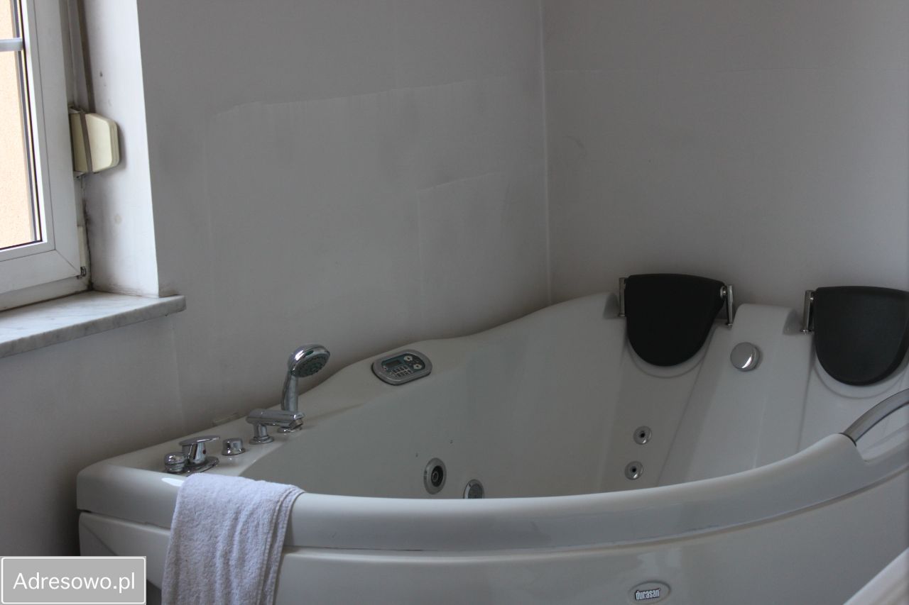 dom wolnostojący, 6 pokoi Sosnowiec Jęzor, ul. Orląt Lwowskich. Zdjęcie 14