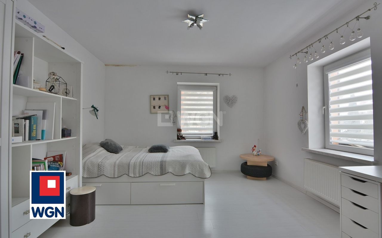 dom wolnostojący, 7 pokoi Chruściel. Zdjęcie 4