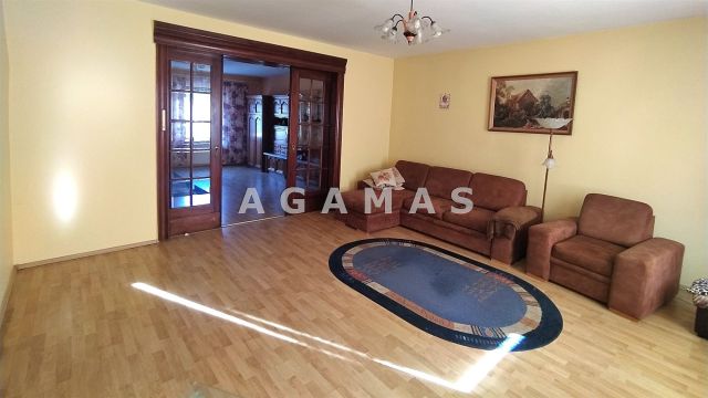 dom wolnostojący, 12 pokoi Kondratowice. Zdjęcie 1