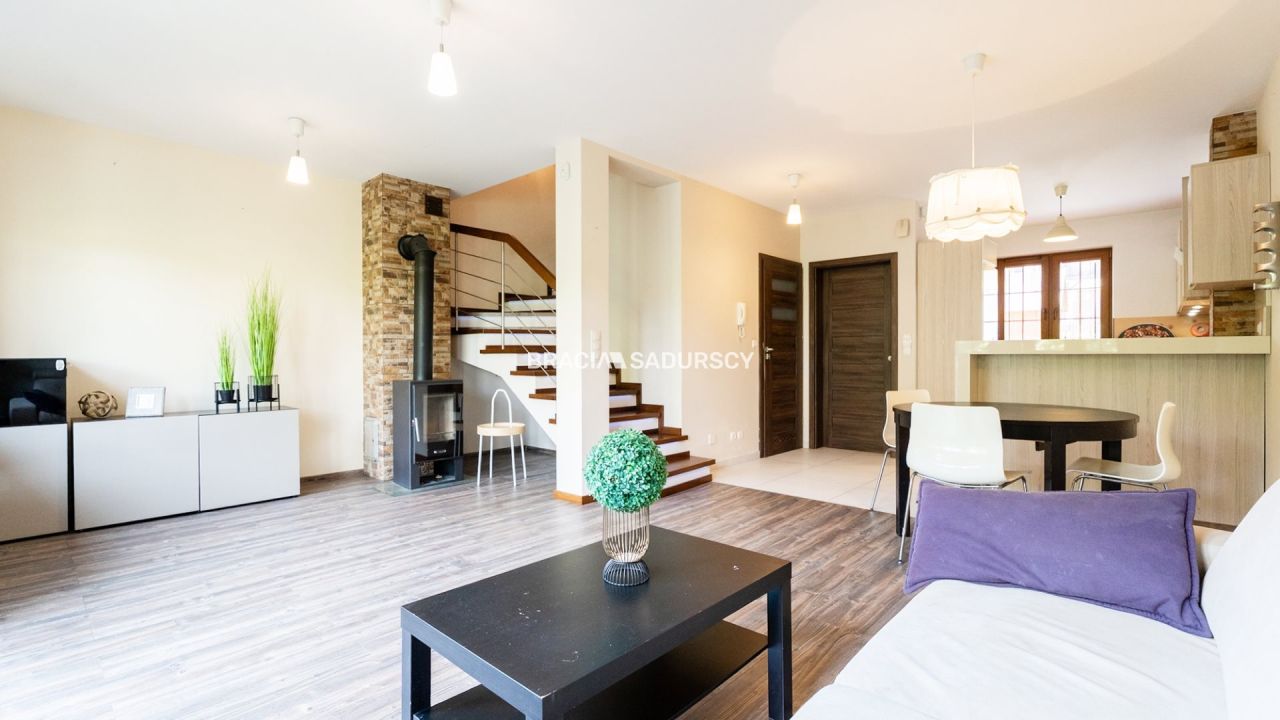 dom szeregowy, 4 pokoje Bibice, ul. Leśna. Zdjęcie 22