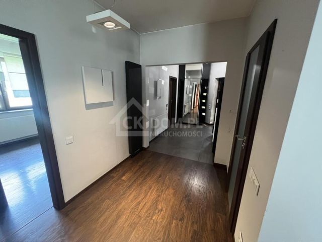 dom wolnostojący, 4 pokoje Kielce Zalesie. Zdjęcie 9