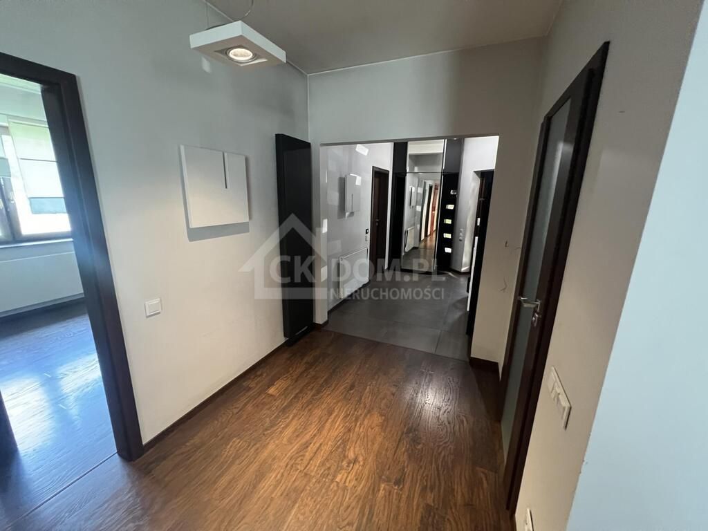 dom wolnostojący, 4 pokoje Kielce Zalesie. Zdjęcie 9