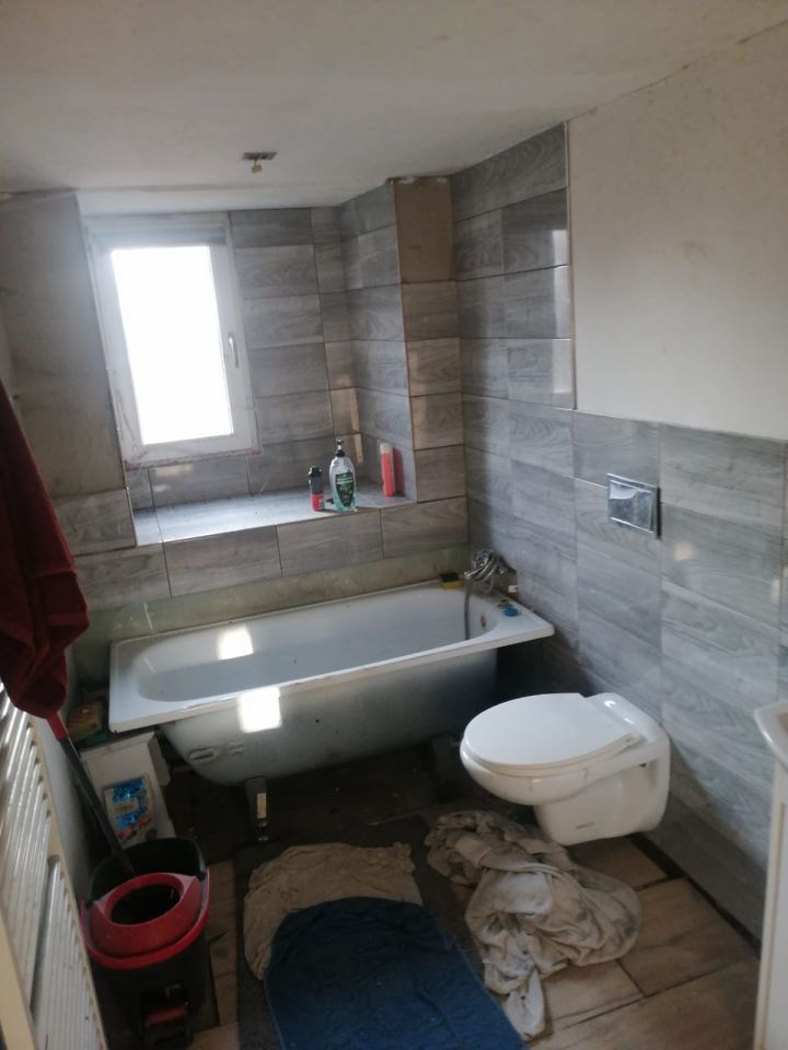 dom wolnostojący, 5 pokoi Budzieszowice. Zdjęcie 16