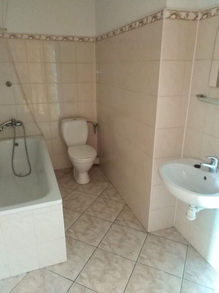 Mieszkanie 3-pokojowe Żuromin, pl. Józefa Piłsudskiego. Zdjęcie 2