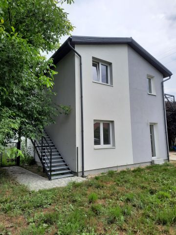 Mieszkanie 3-pokojowe Kraśnica Kraśnica-Kolonia. Zdjęcie 1