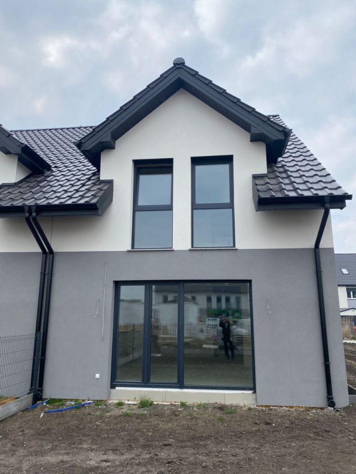 dom szeregowy, 4 pokoje Mędłów, ul. Czereśniowa. Zdjęcie 3