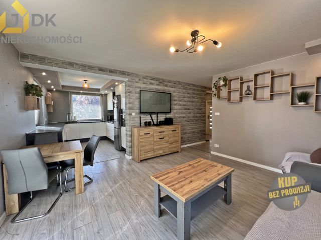 dom wolnostojący, 4 pokoje Czerwonka-Parcel. Zdjęcie 1