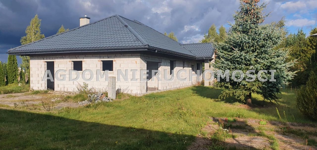 dom wolnostojący, 4 pokoje Zaduszniki. Zdjęcie 1