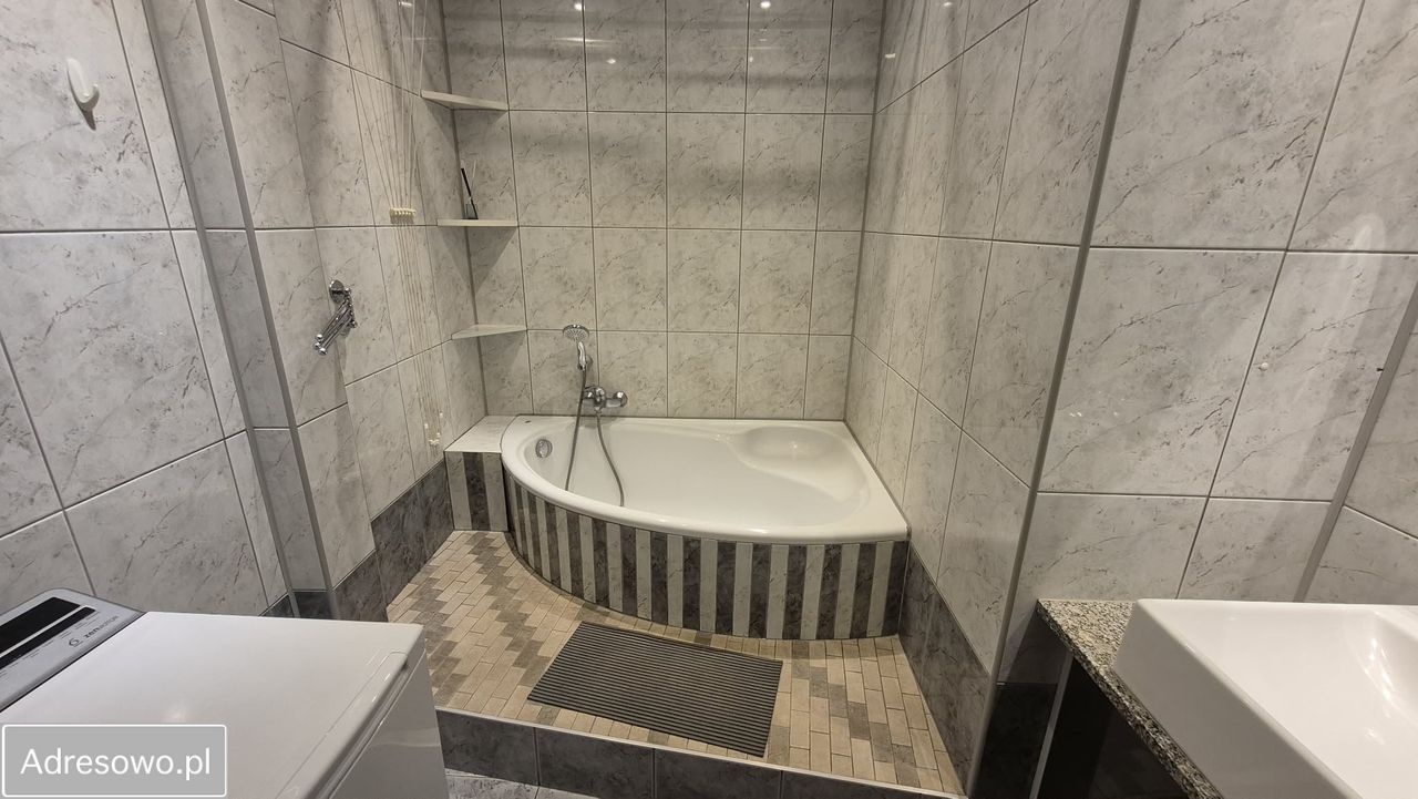 Mieszkanie 3-pokojowe Legnica Piekary Wielkie, ul. gen. Michała Tokarzewskiego-Karaszewicza. Zdjęcie 12