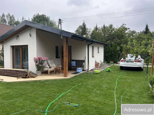 dom letniskowy Kajetany. Zdjęcie 1