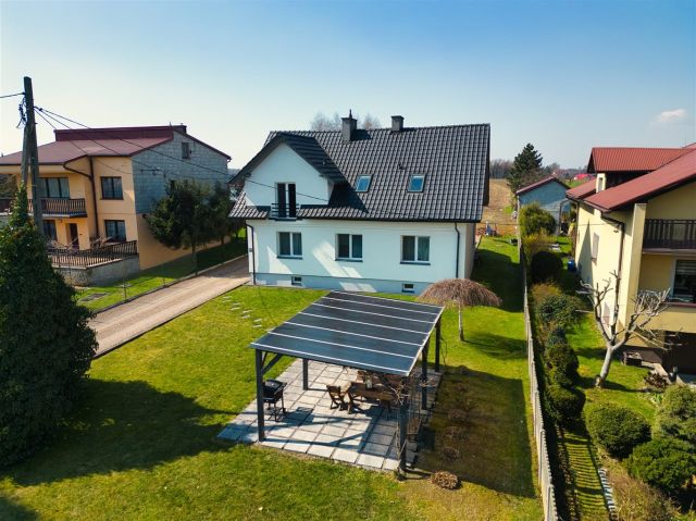 dom wolnostojący, 8 pokoi Piotrowice. Zdjęcie 2