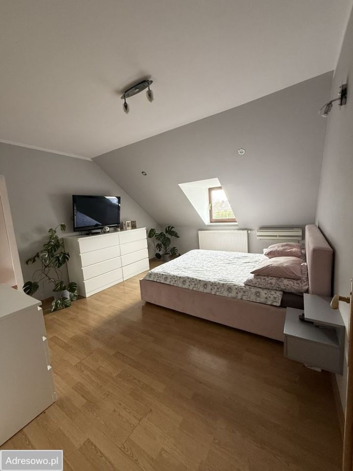 dom wolnostojący, 7 pokoi Golasowice, ul. Marii Dąbrowskiej. Zdjęcie 9