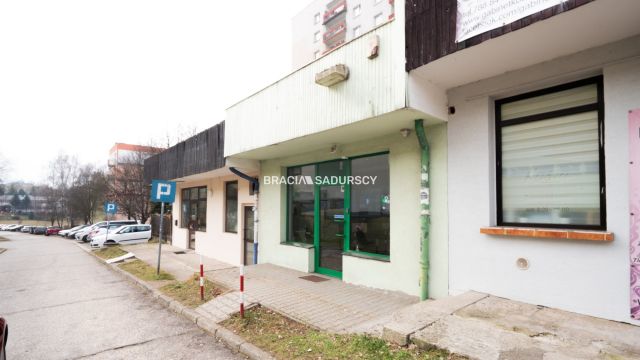 Lokal Kraków Podgórze Duchackie, ul. por. Halszki. Zdjęcie 9