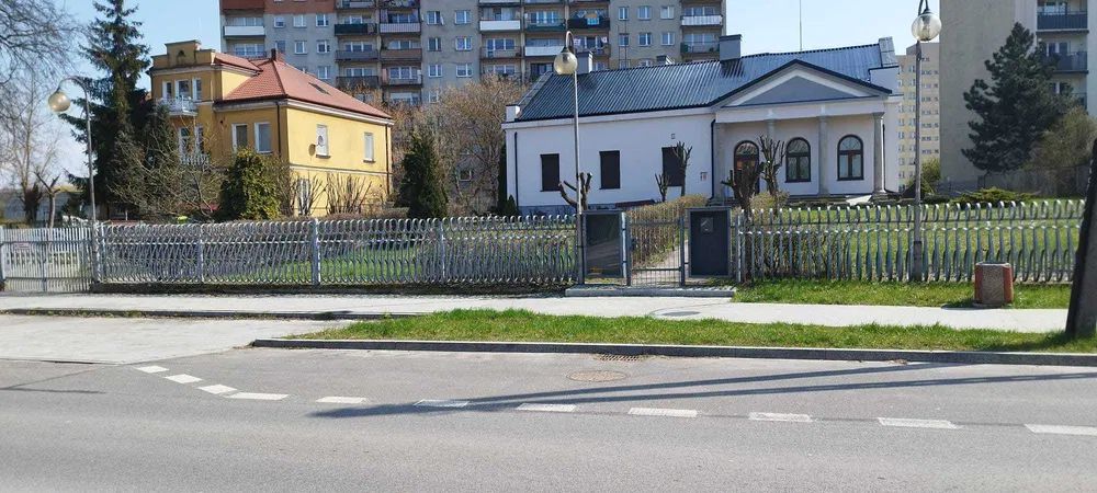 dworek, 9 pokoi Ostrowiec Świętokrzyski Centrum, ul. Adama Wardyńskiego. Zdjęcie 4